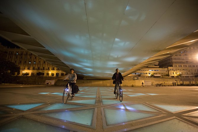 Valencia By Night Bike Tour - Barrio del Carmen by bicycle