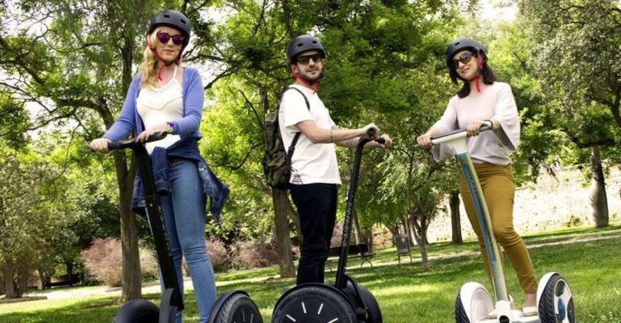 Valencia: Cabecera Park and Bioparc Segway Tour - Crossing Valencia’s bridges along the former riverbed