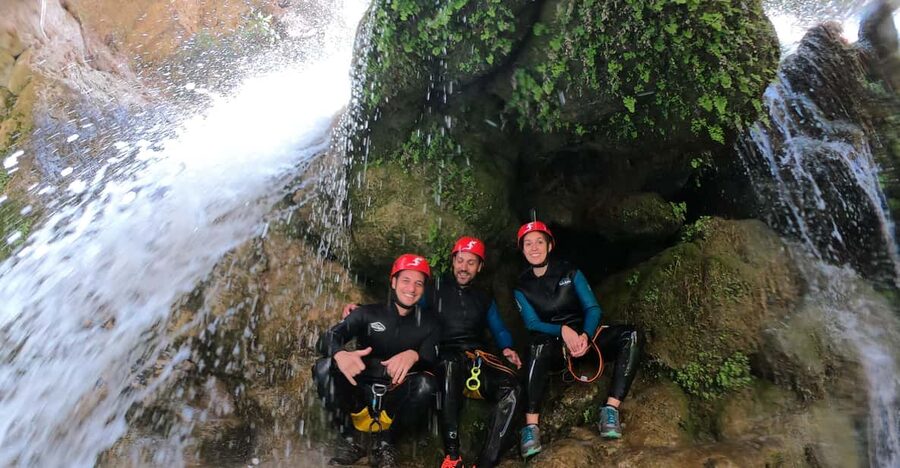 Valencia Canyoning. Experience for everyone - The first walk and the changing water conditions