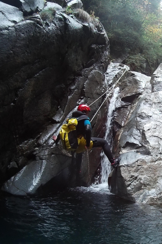 Valencia Canyoning. Experience for everyone - The waterfall finish is the day’s big moment