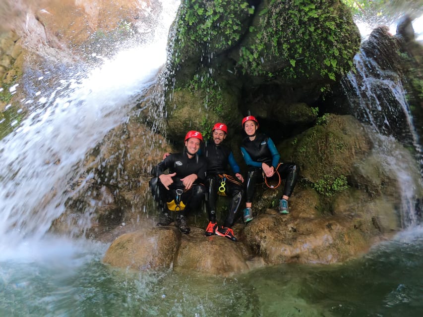 Valencia Canyoning. Experience for everyone - Guides, safety, and the feel of the group