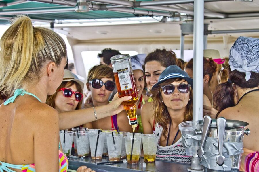 Valencia: Catamaran Party Boat - Practical booking advice for Valencia