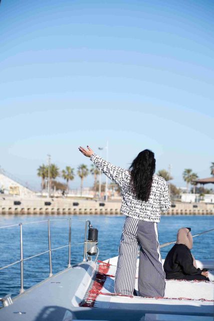 Valencia: Catamaran Party Boat - The catamaran question matters