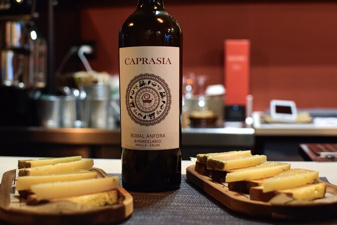 Valencia Centre Food Tour with 9+ Tastings of Regional Delicacies - Stop one: a proper Valencian esmorzaret