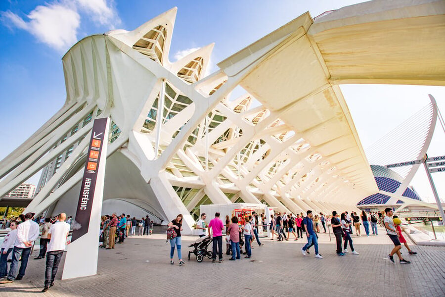Valencia: City of Arts and Science 3D Movie at Hemisfèric - Key points to know before you go