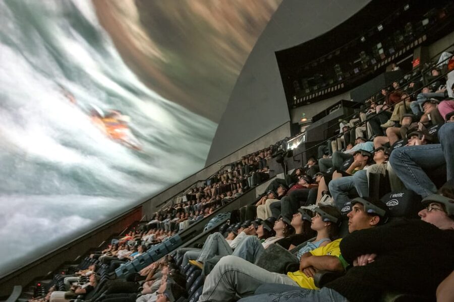 Valencia: City of Arts and Science 3D Movie at Hemisfèric - The 3D question and what to expect