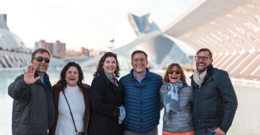 Valencia: City Tour with Tapas Shore Excursion - Ciutat Vella: Valencia’s old center in one hour