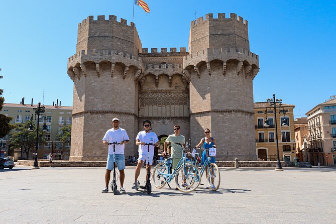 Valencia Daily Guided Bike tour in small group - Reading the city at Plaza de l’Ajuntament