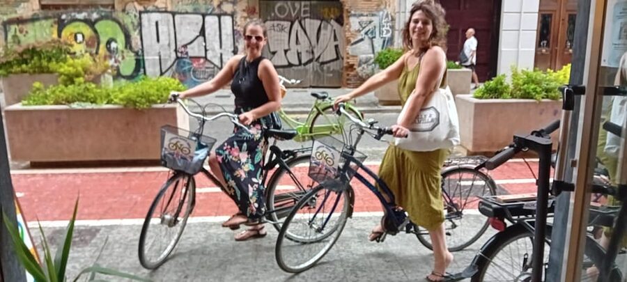 Valencia: Essentials Bike Tour from Ruzafa - Key points to know before you pedal