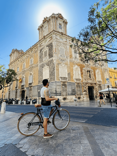 Valencia: Essentials Bike Tour from Ruzafa - From the old gateway area to the flower bridge