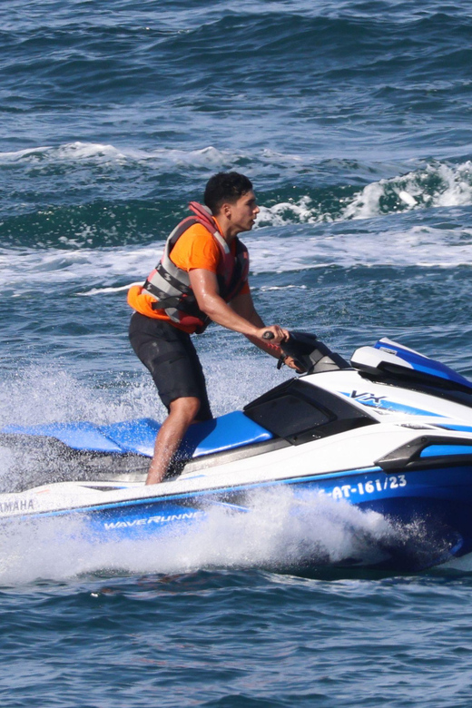 Valencia: Excursión en Moto de Agua + Paddle Surf - Paddle surf adds a second kind of water time