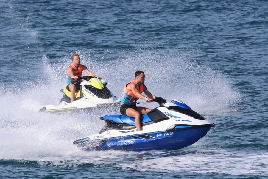 Valencia: Excursión en Moto de Agua + Paddle Surf - The quality signal from the available feedback