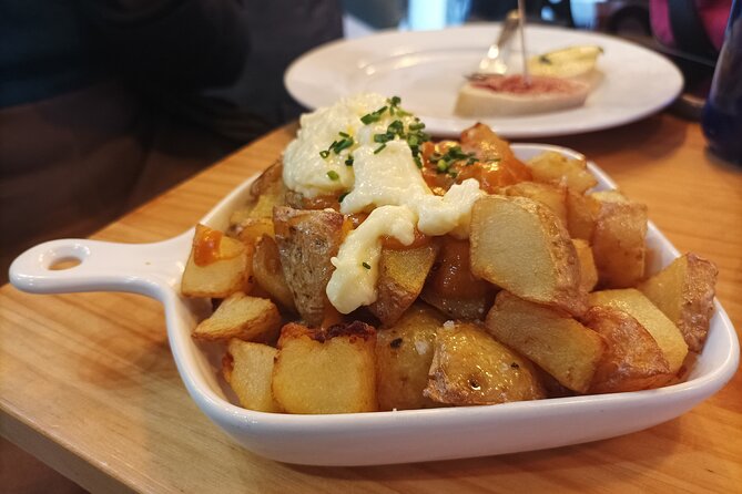 Valencia Food Tour: Tapas, Drinks and Delights with a Local - The guides add the most value