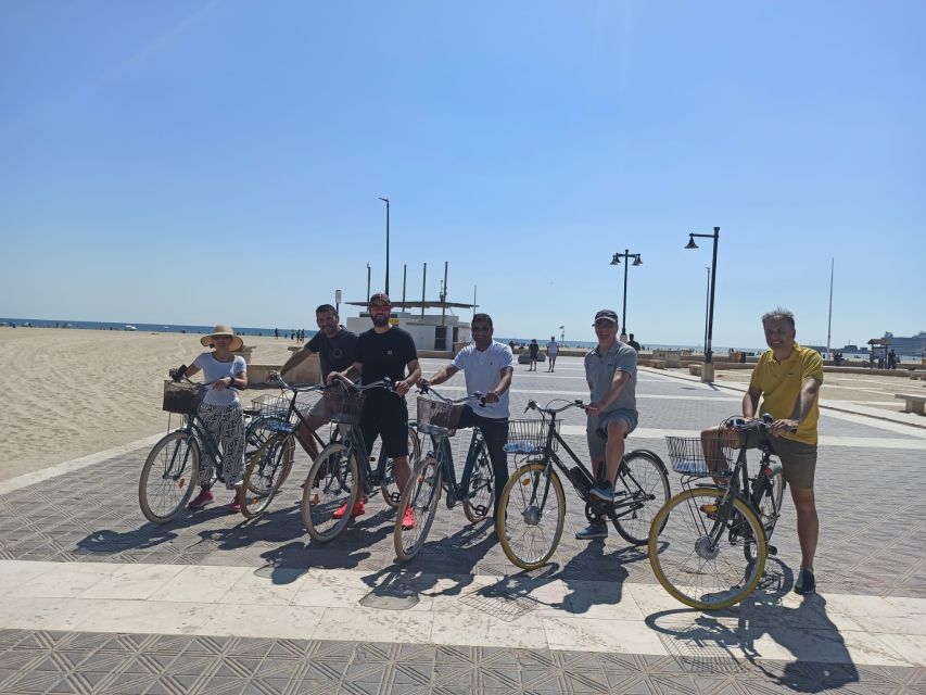 Valencia: Full-Day Bike Rental - The historic center: the easiest first ride