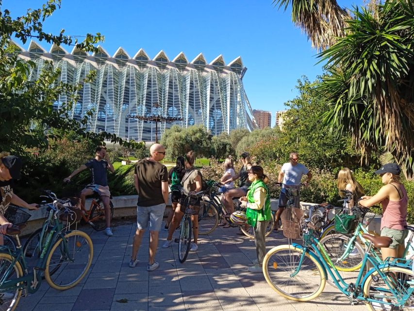 Valencia: Full-Day Bike Rental - The personal service is part of the value