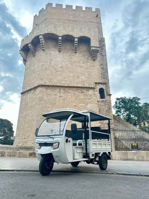 Valencia: Full Tuk Tuk Tour 2H - Why the tuk tuk works well in Valencia