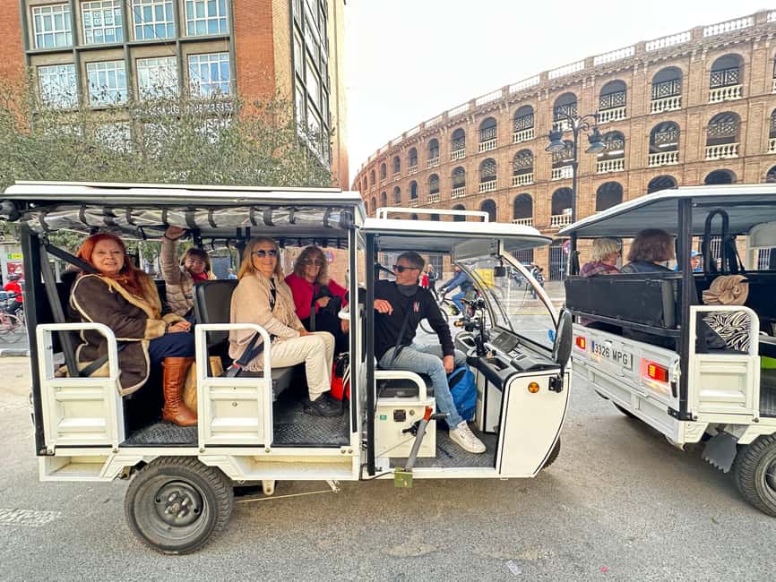 Valencia: Full Tuk Tuk Tour 2H - Mestalla Stadium in about 10 minutes