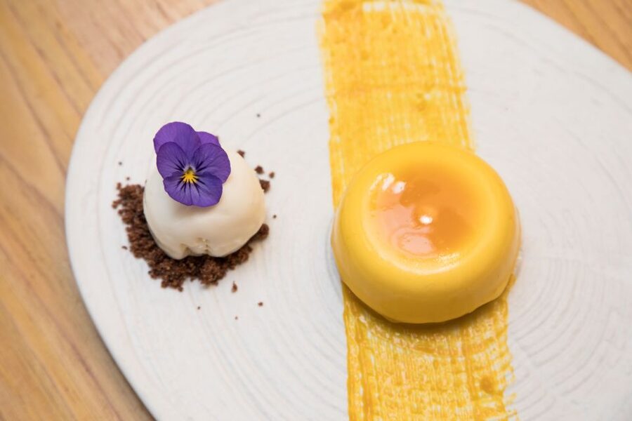 Valencia: Gourmet Food & Wine Tour - Stop two: traditional tapas with a sustainability angle