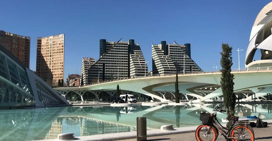 Valencia: Grand City Bike Tour on Bicycle, E-Bike or E-Step - Starting in the old town near Valencia Cathedral