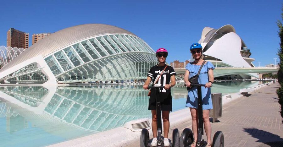 Valencia: Grand City Private Segway Tour - Riding into the City of Arts and Sciences