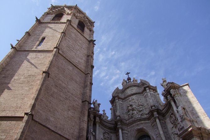Valencia Guided City Tour - Meeting at the Serranos Gates at 10:30