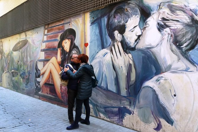 Valencia guided tours - walking tours - - Valencia Cathedral and the city’s layered past