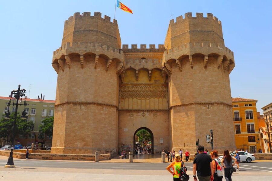 Valencia Highlights Half-Day Private Tour with Local Tasting - Inside La Lonja de la Seda