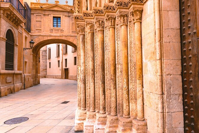 Valencia Iconic Sights Scavenger Hunt - Palau de la Generalitat: a strong opening stop