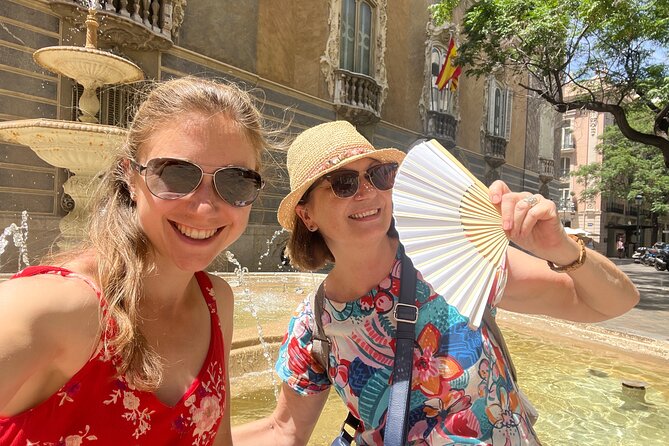 Valencia Monumental Scavenger Hunt - Central Market and the pleasure of solving in place