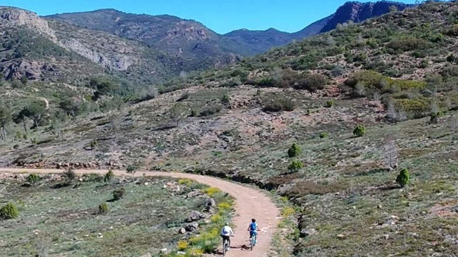 Valencia: Mountain E-Bike Tour + Transfers + Drone Footage - Getting the e-bike fitted and ready