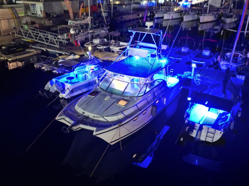 Valencia: Night Cruise with Free Drink - What your free drink adds to the evening