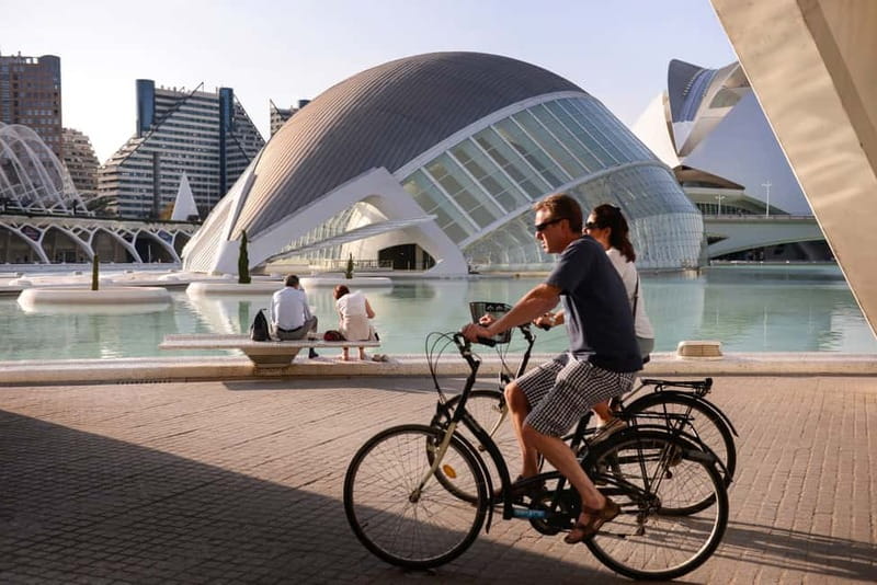 Valencia: Oceanogràfic, Hemisfèric & Science Museum Combo - The Príncipe Felipe Science Museum