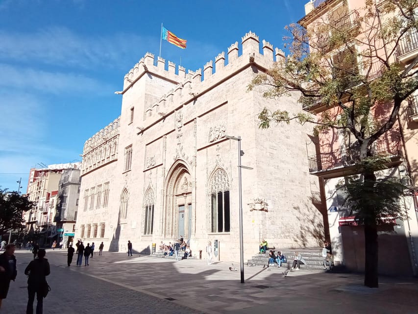 Valencia Old Town Guided Tour - l’Almoina and the birthplace of the city