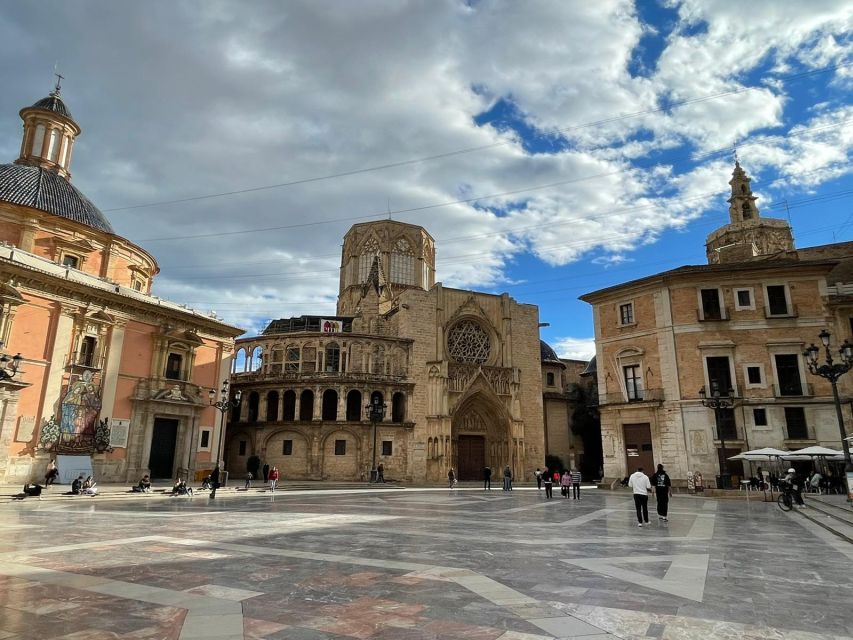 Valencia: Old Town Segway Tour - Portal de Valldigna and the Muslim wall