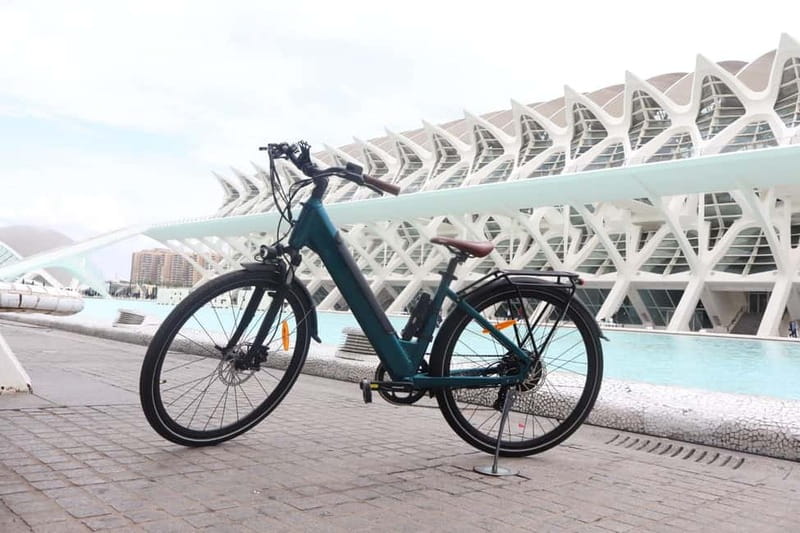 Valencia: Old Town to Modern Marvels "Premium EBike Yamaha" - The City of Arts and Sciences in 30 minutes