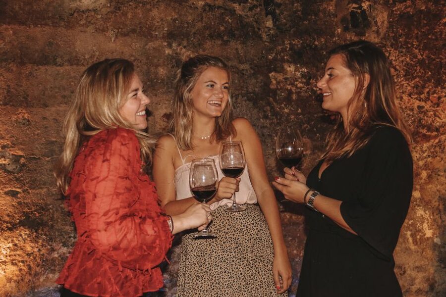 Valencia: Old Town Tour, Wine & Tapas in an 11th c. Monument - The Central Market question