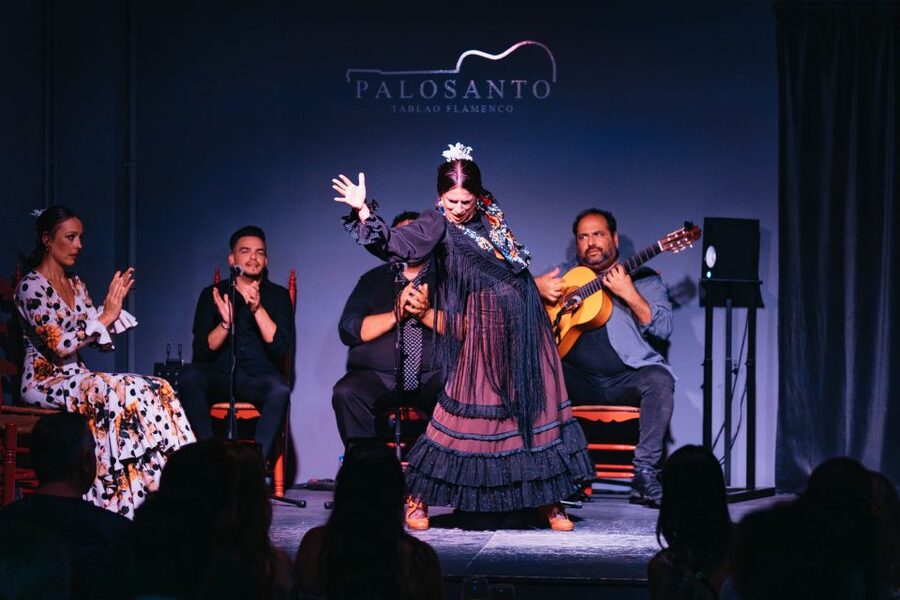 Valencia: Palosanto Flamenco Show Ticket - Arriving early for the best seat