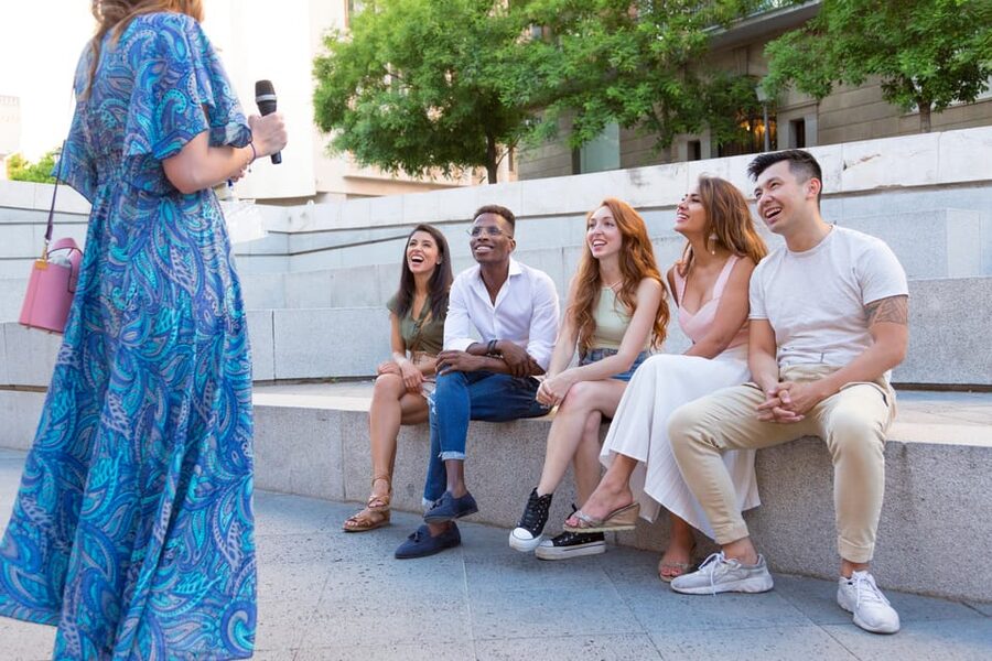 Valencia: Private Brunch Tour with Basic Spanish Learning - Ending near Mercat Central