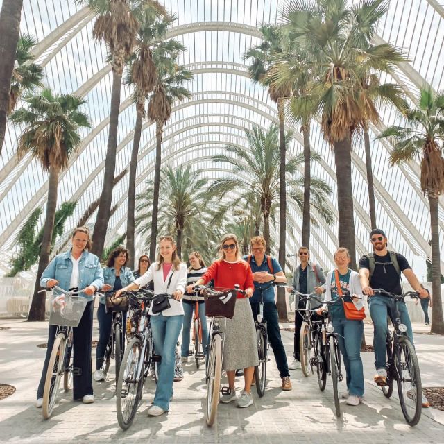 Valencia: Private City Tour on Bike,E-Bike&E-Scooter - The City of Arts and Sciences stop