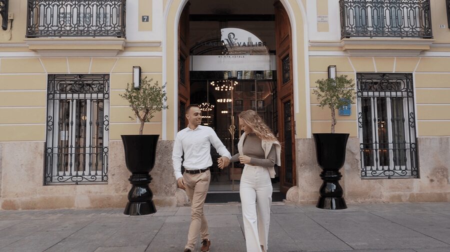 Valencia: Private photo shooting with pro photographer - Key points at a glance