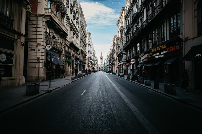Valencia Private Walking Tour with a Local - What the local-host style is really like