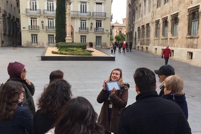 Valencia Private Walking Tour with Official Valencian Guide - A smart first look at Valencia’s old center
