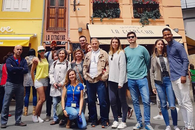 Valencia Private Walking Tour with Official Valencian Guide - What the guides add to the experience