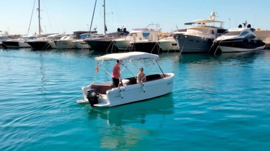 Valencia: Rent Boat Without License - What Four Hours Really Gives You