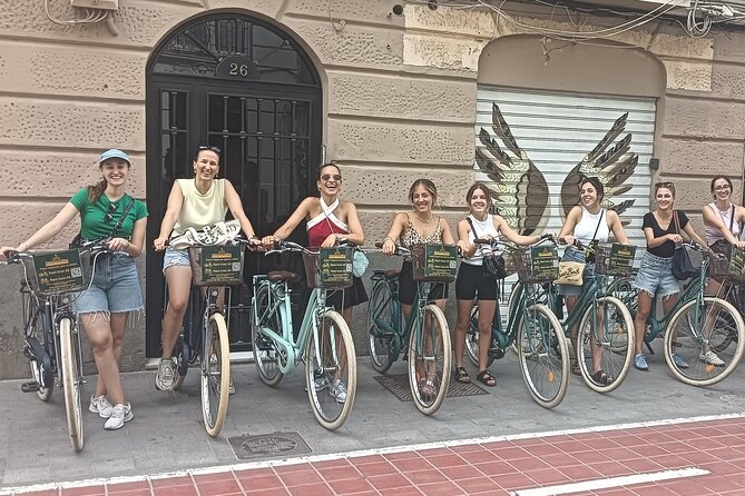 Valencia (Ruzafa): Guided Bike Tour of the city's highlights. - La Lonja and the old town’s civic heart