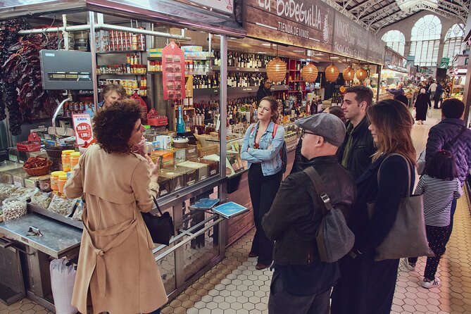 Valencia's Greatest Food, History & Culture Tour - What makes Vivi’s guiding style useful