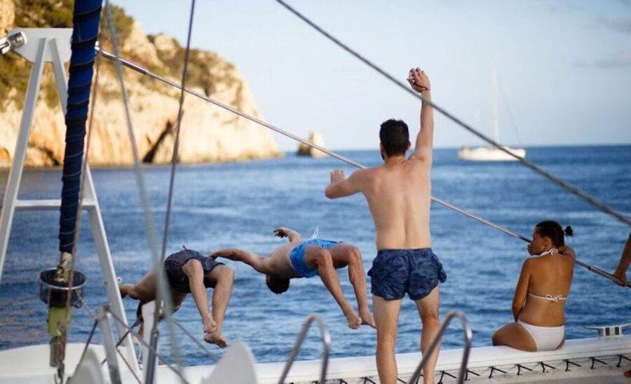 Valencia: Sailing Catamaran Cruise with Valencian Lunch - What the $50 price really covers