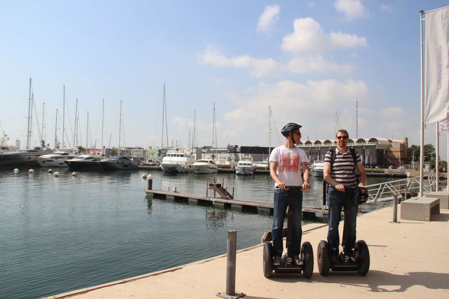 Valencia: Seaport Segway Tour - From the Serranos Gates into Turia Park