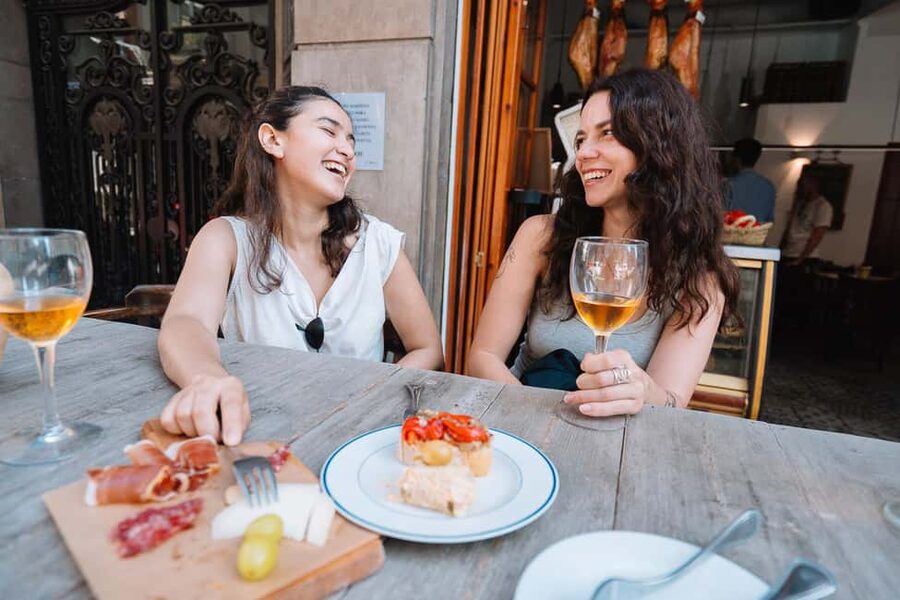 Valencia: Tapas and Drinks Evening Tour - Practical timing and cancellation details