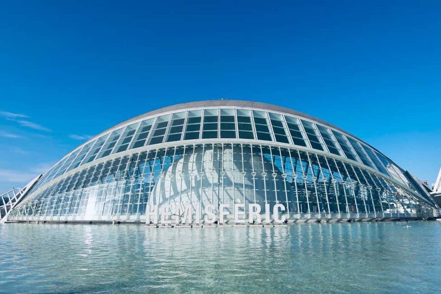 Valencia: the best 25 spots in the city by bike! - Why Valencia works so well on two wheels
